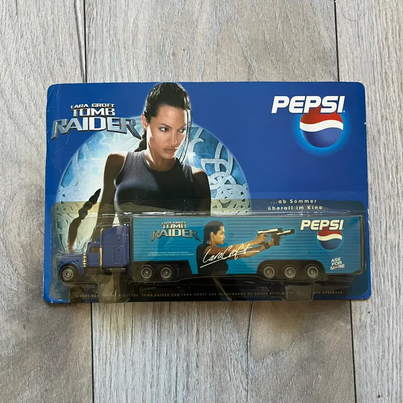 Pepsi 2001 Lara Croft Tomb Raider 1